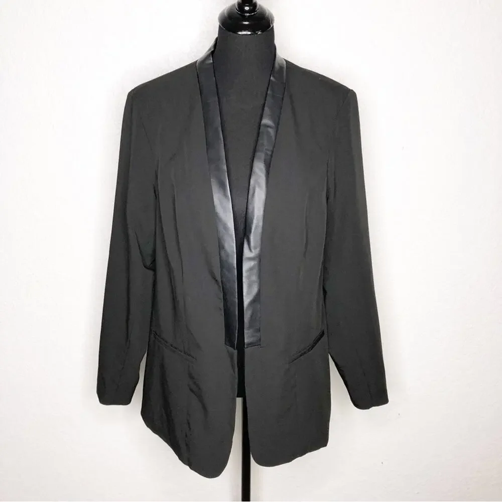 Torrid black faux leather trim open front blazer jacket size 1 or 1X NWT